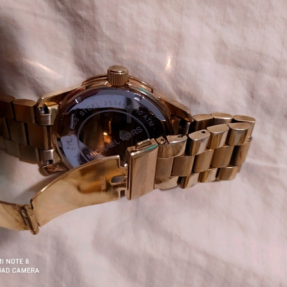 Michael Kors Unisex Watch - Picture 2 of 2
